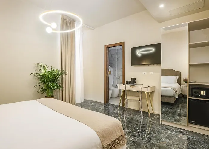 Roma Suite Hotel ホテル