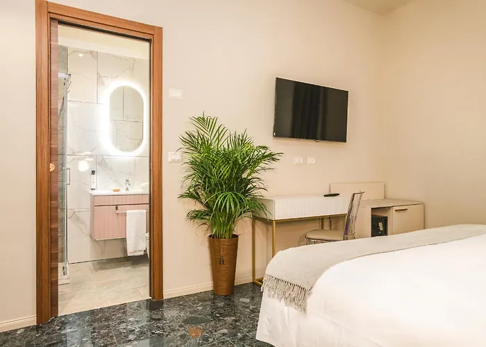 Hotel Roma Suite Hotel 3*