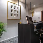 Roma Suite Hotel Hotel